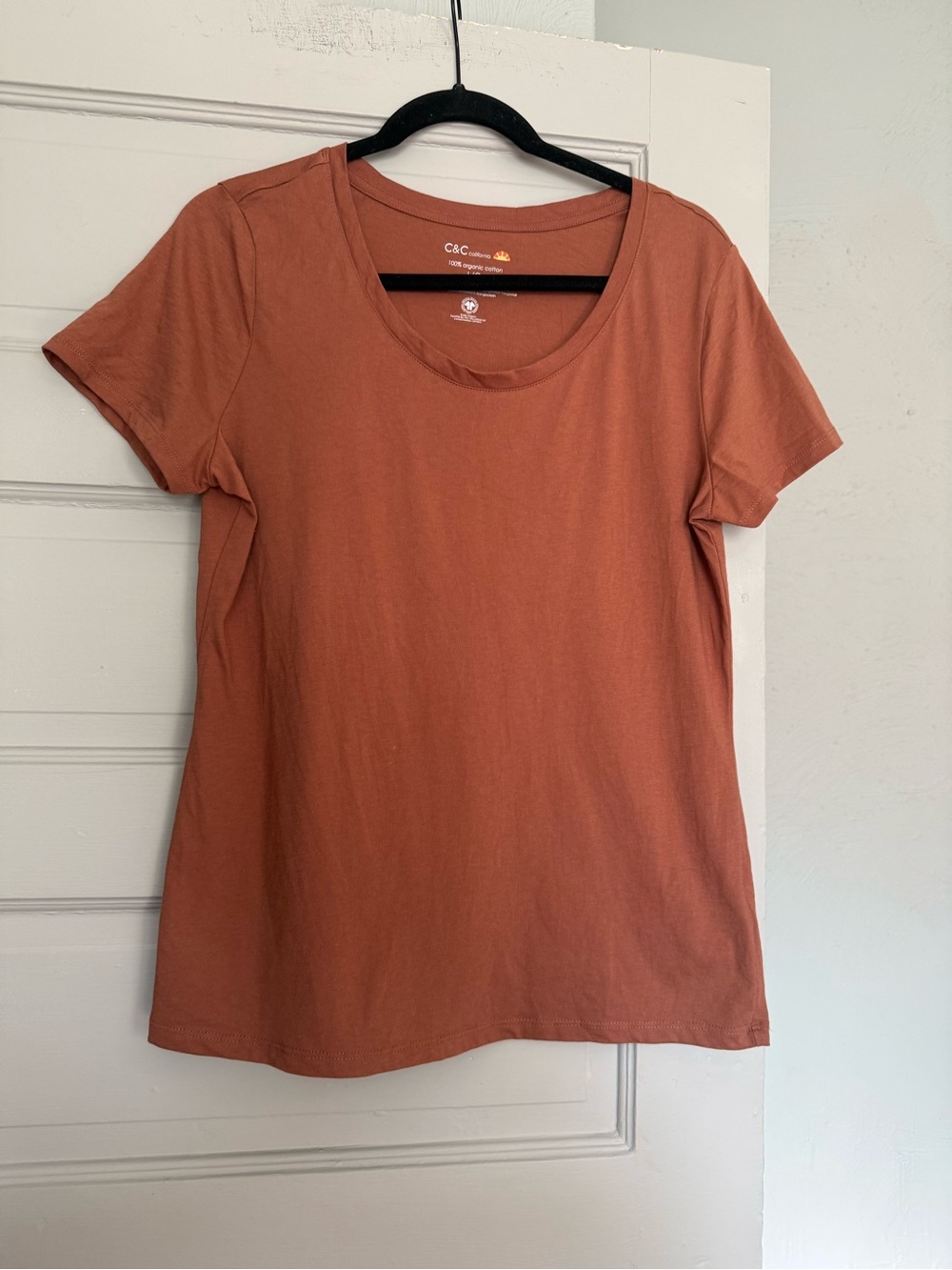 C and C California burnt orange scoop neck t-shirt large